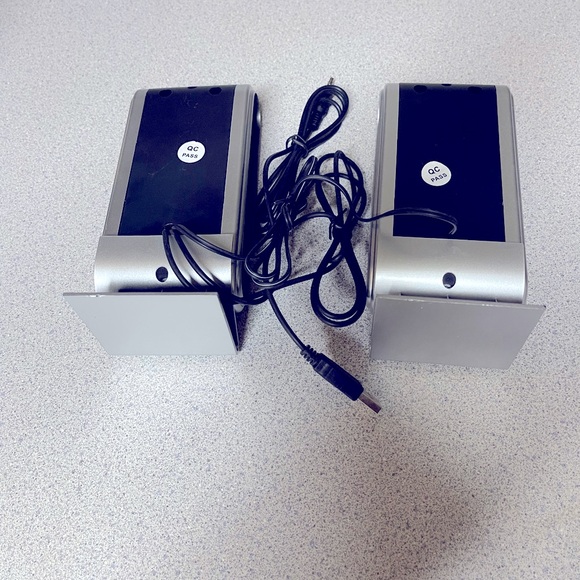 Computer speakers - Picture 4 of 5